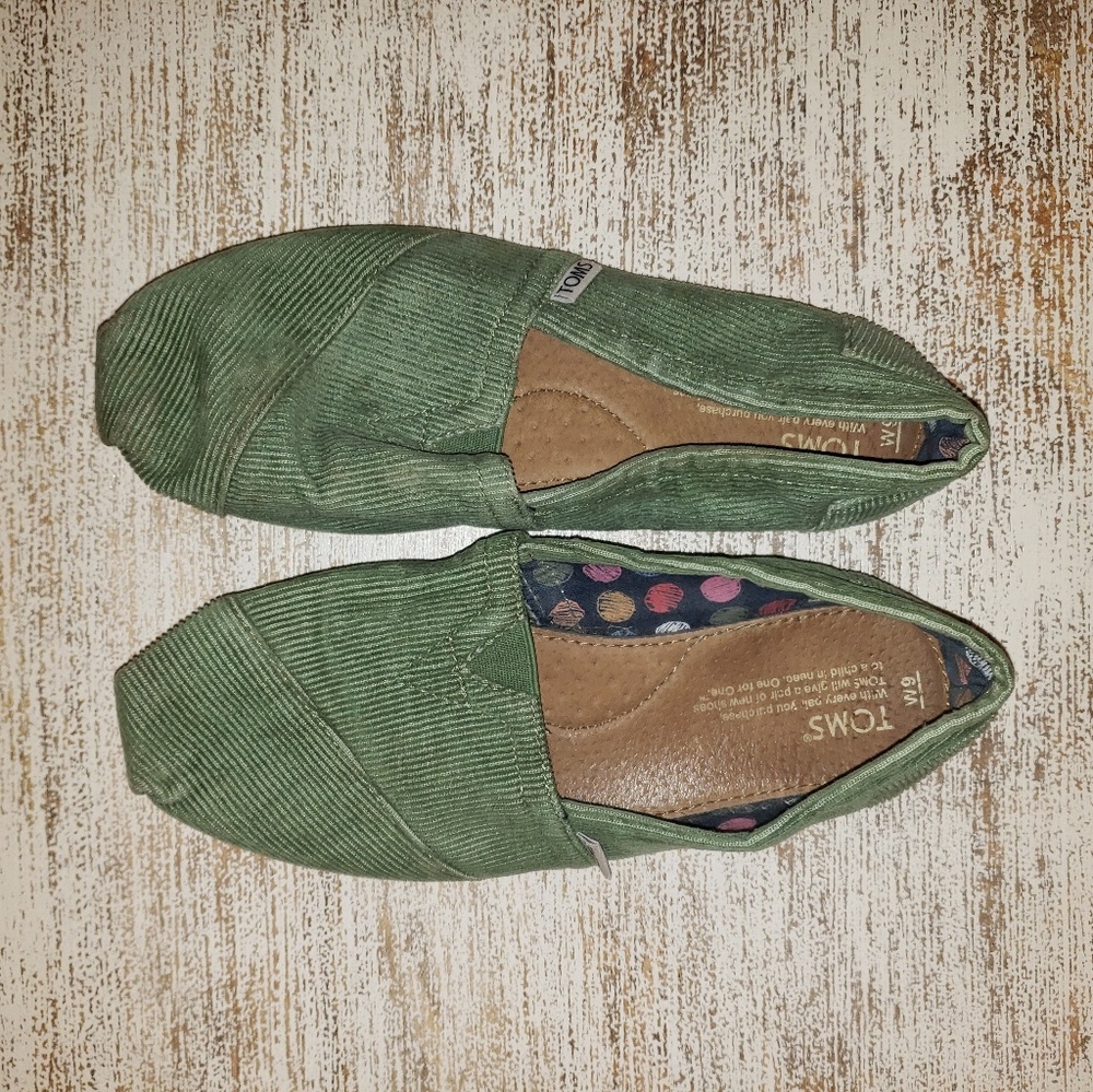 Toms